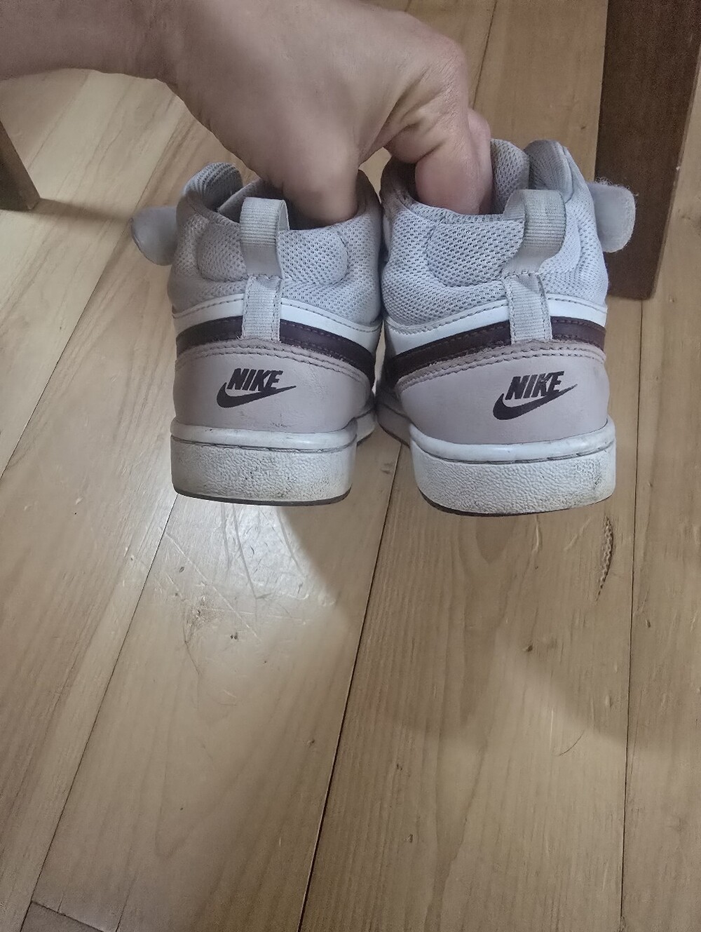 Nike Kids High-Top Sneakers in White and Dusty Pink/burgundy - Picture 5 of 7